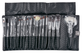 Cleissy Black Leather Brushes Set 18 Units